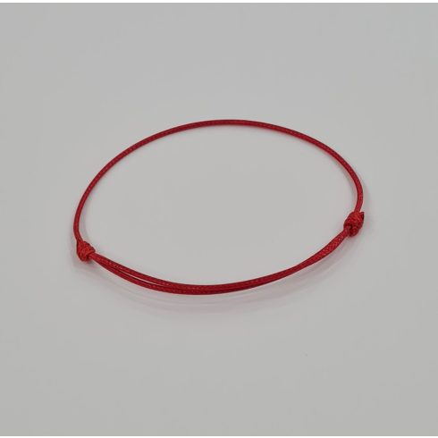 Védelmező piros karkötő